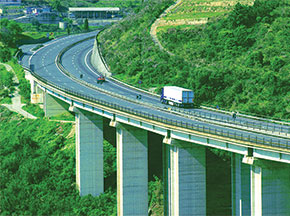 伊拉克哥美特大橋